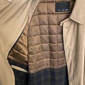 Vintage Bill Blass Trench Coat quilted lining